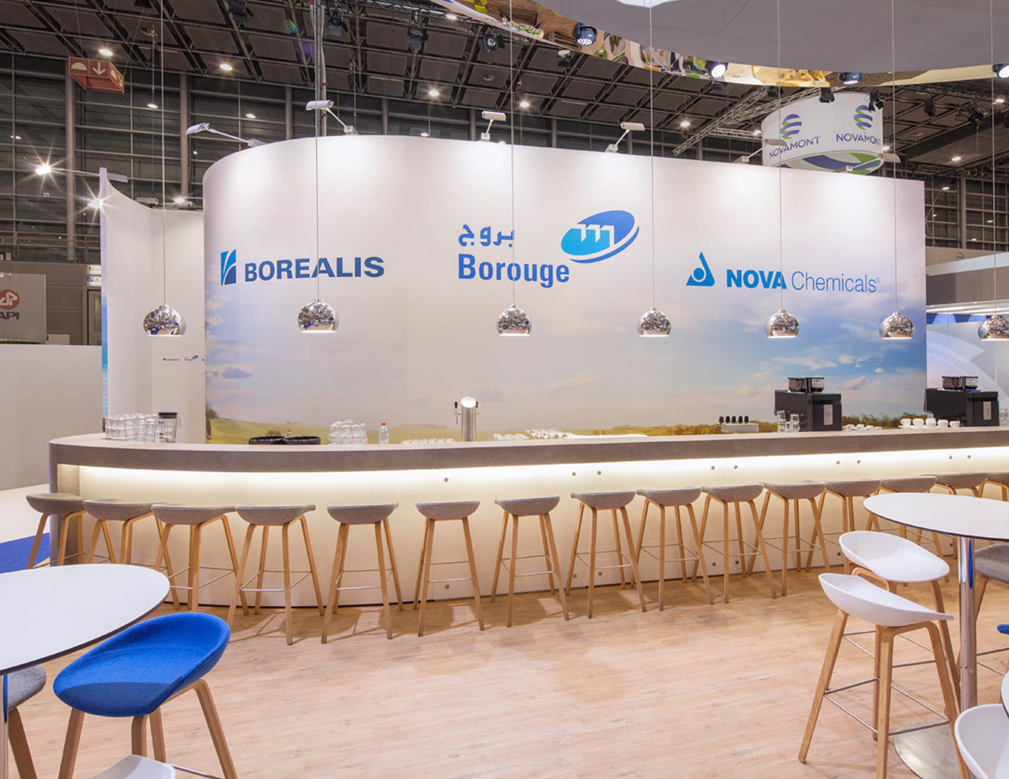 Meubilair van Adexpo op de beurs K Messe 2016
